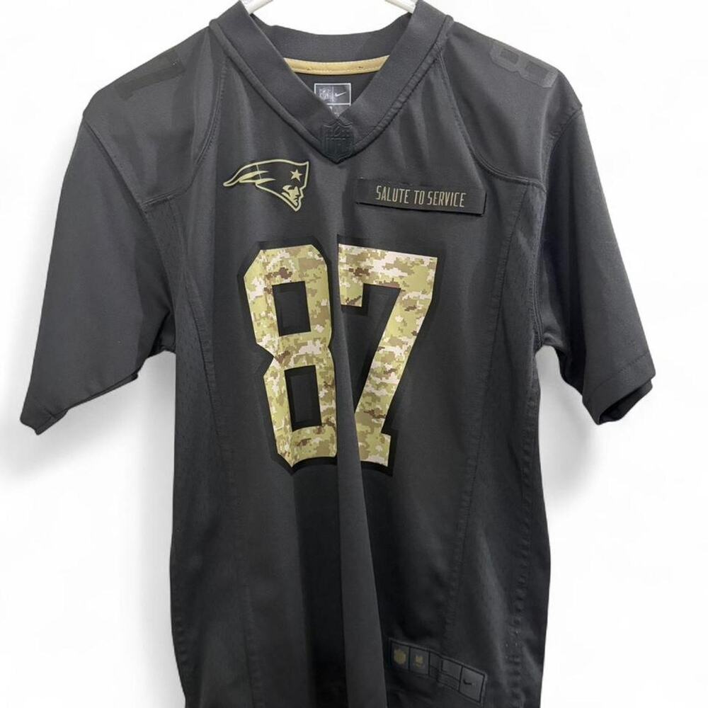 Nike new england patriots salute to service gronkoswki